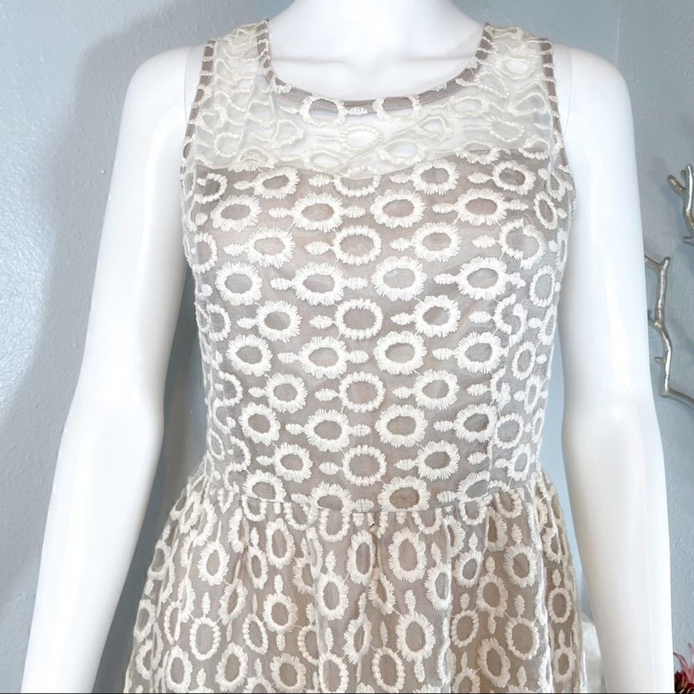 Tea N Rose Spun Sugar Dress Formal Beige Lace Medium - Picture 3 of 11